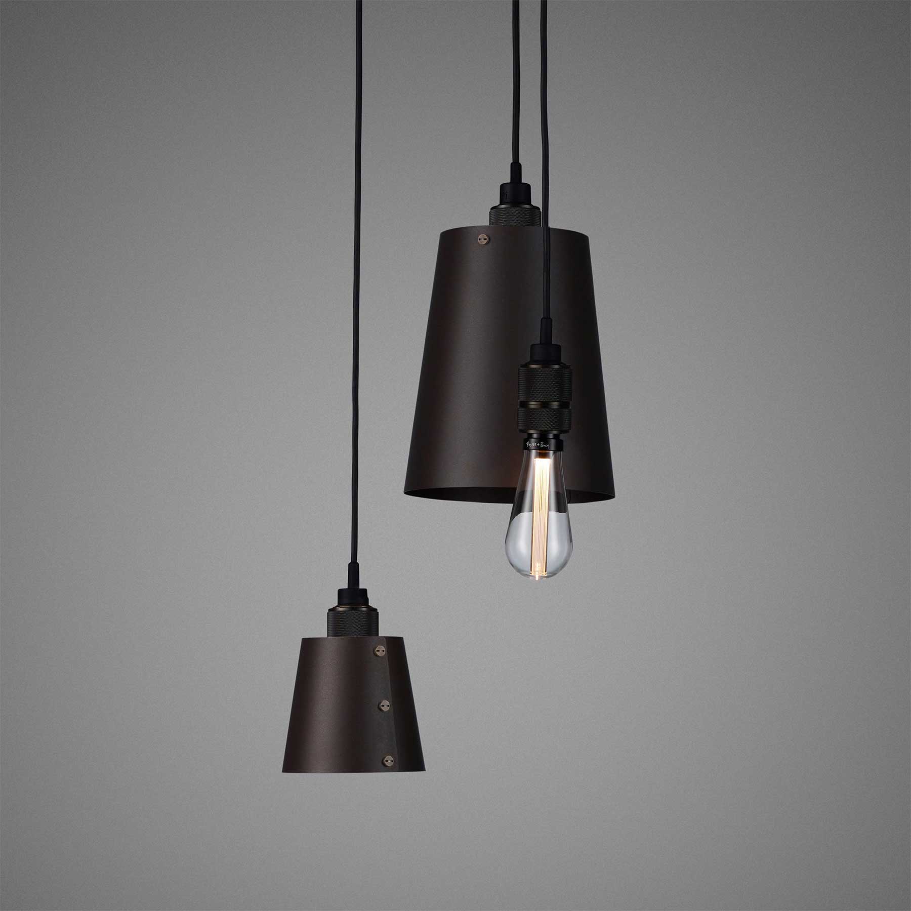 Buster & Punch HOOKED Mix E27 grafitové závěsné svítidlo