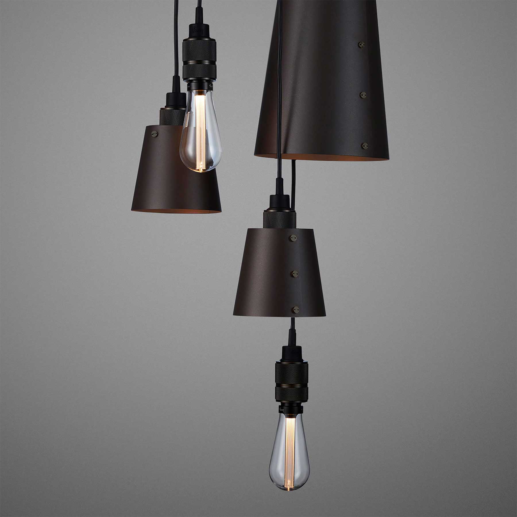 Buster & Punch HOOKED Mix E27 grafitové závěsné svítidlo