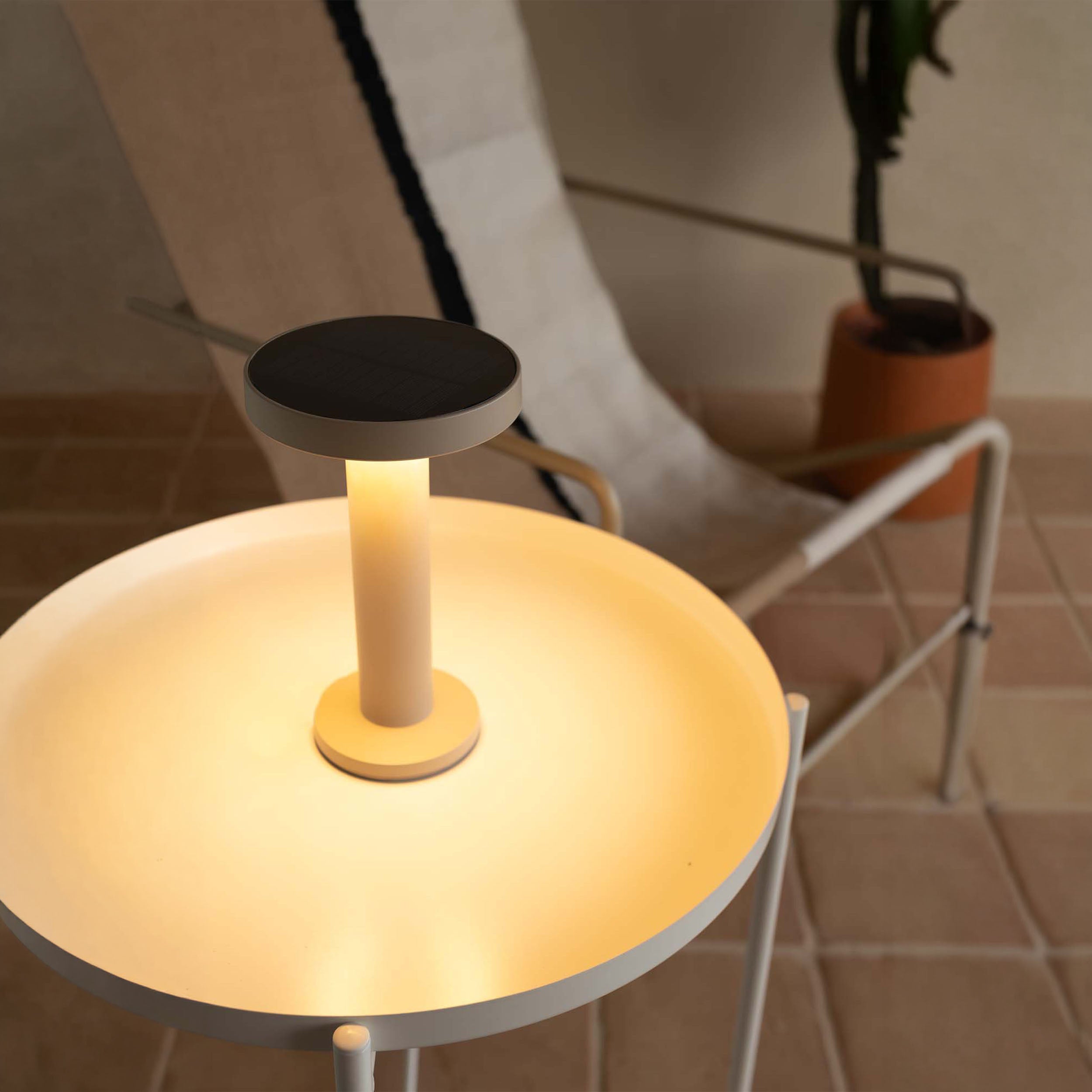 Преносима настолна лампа Faro Cairo LED