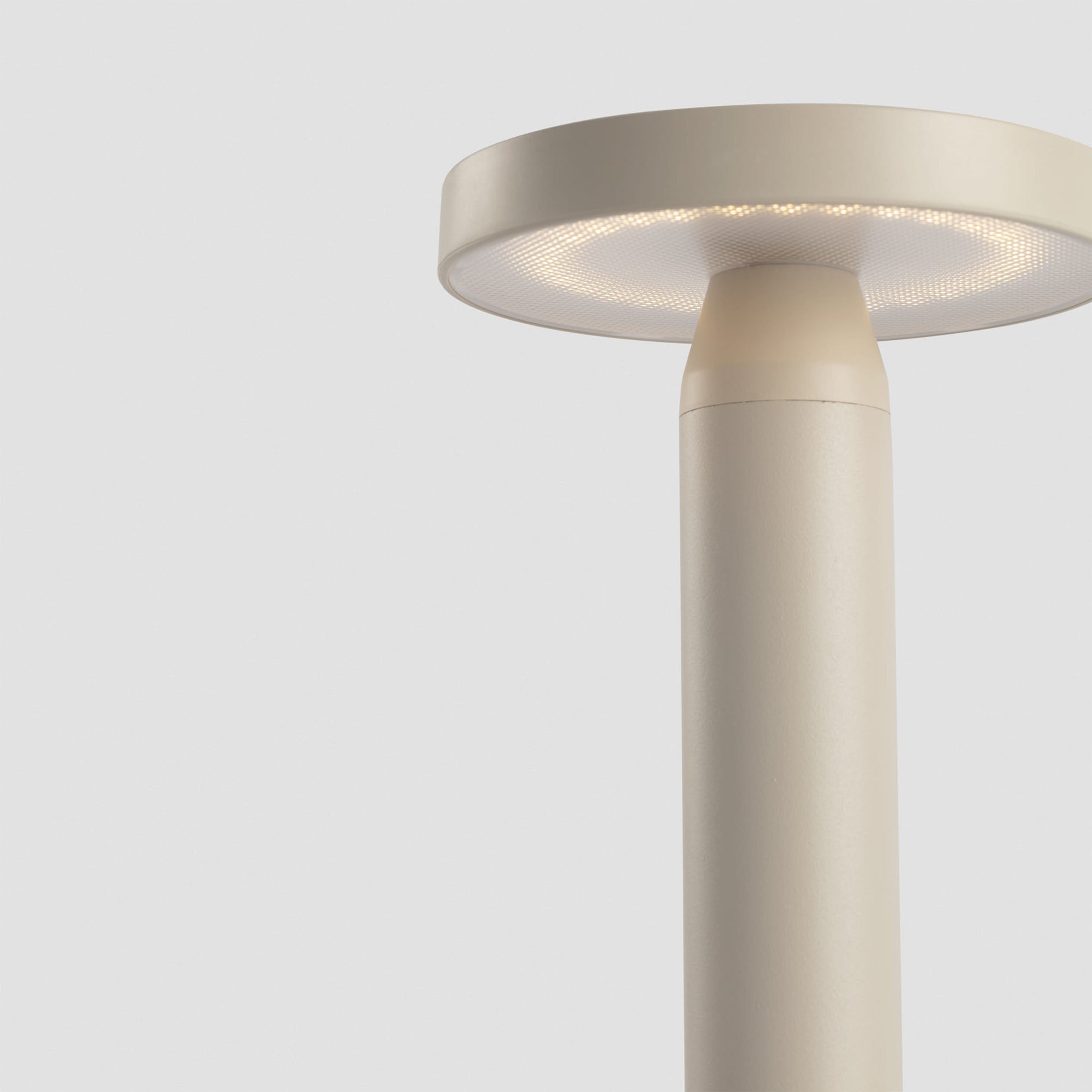 Преносима настолна лампа Faro Cairo LED