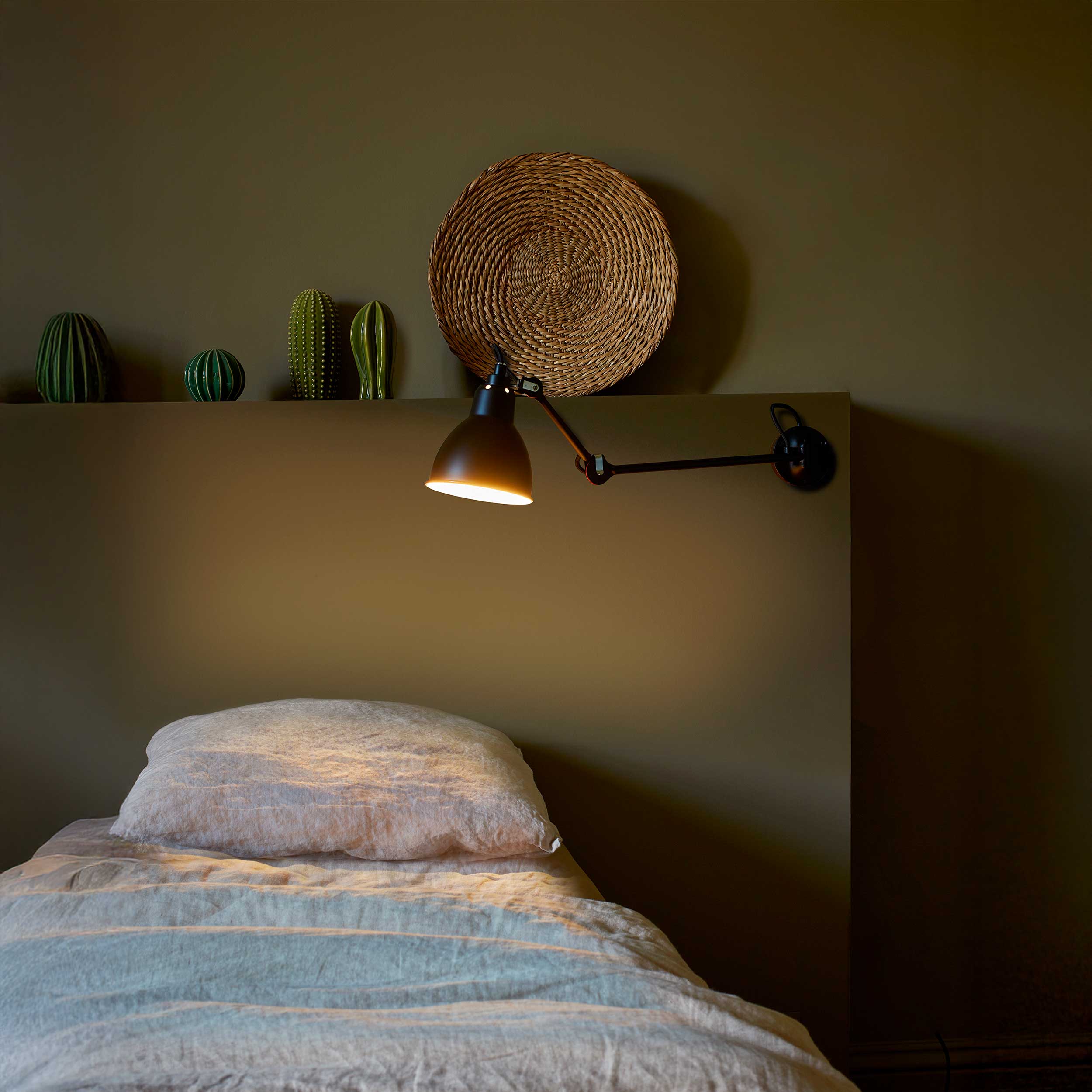 DCW éditions Lampe Gras N°204 L40 E27 стенна лампа