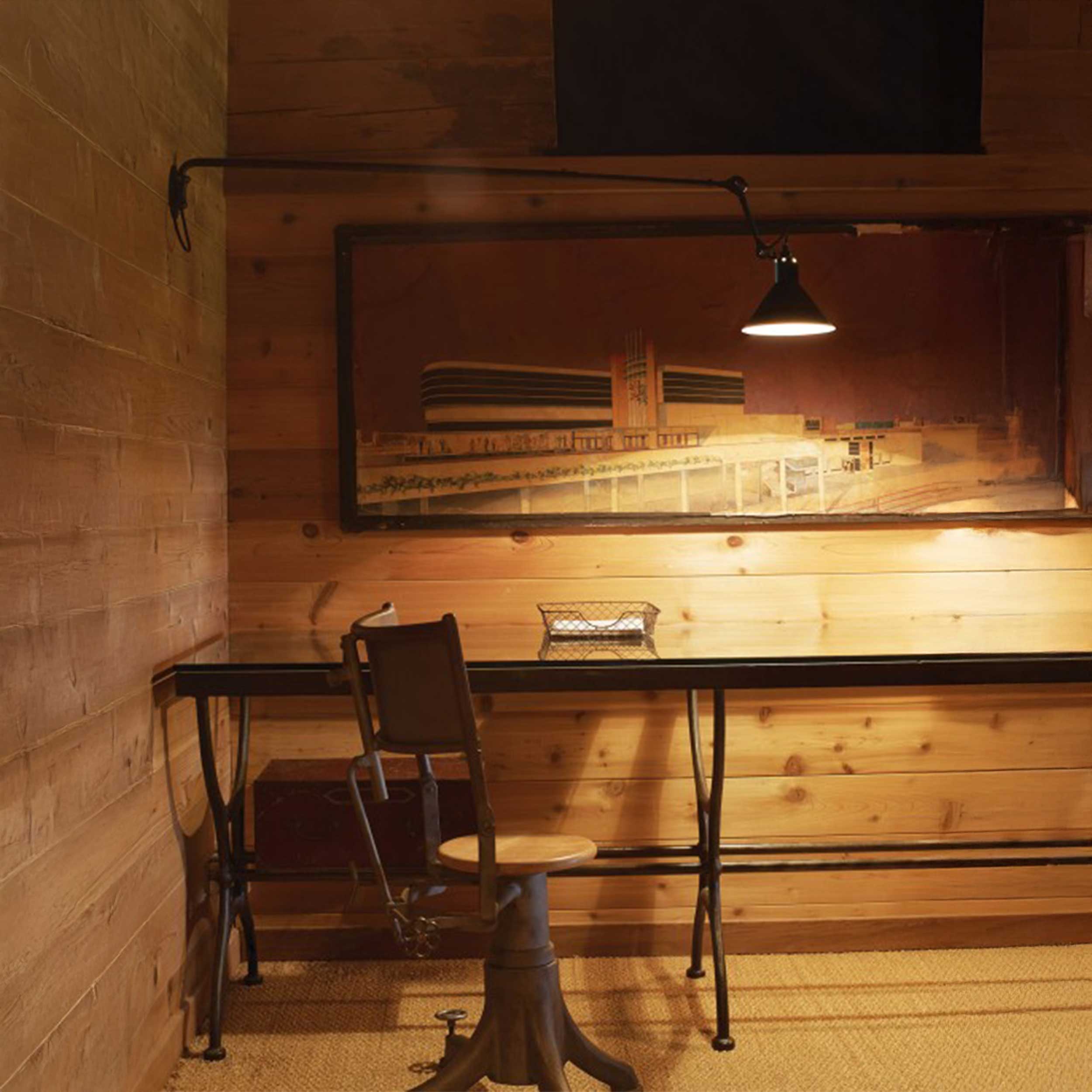 DCW éditions Lampe Gras N°213 E14 стенна лампа