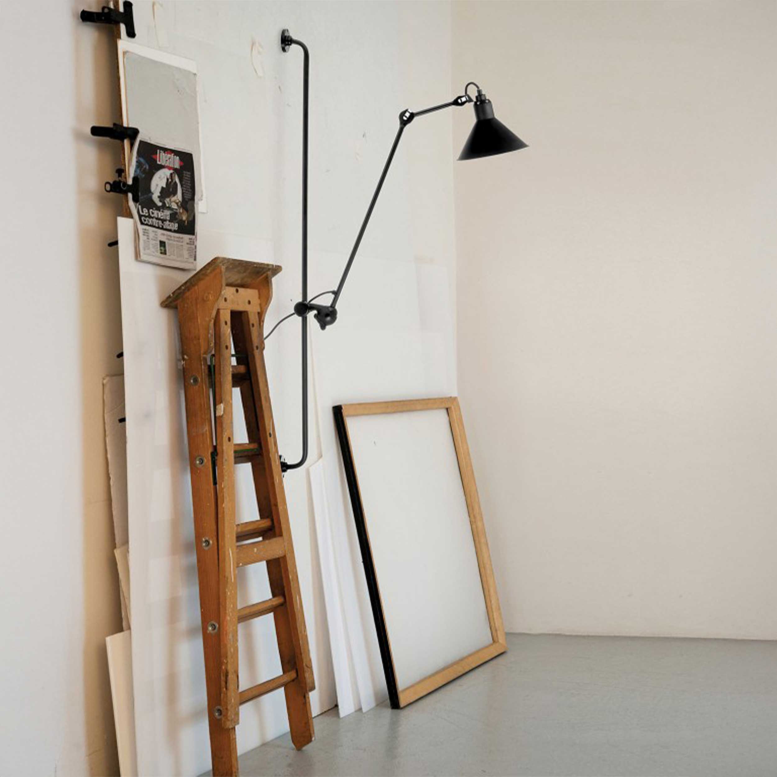 DCW éditions Lampe Gras N°214 E14 плъзгаща се стенна лампа