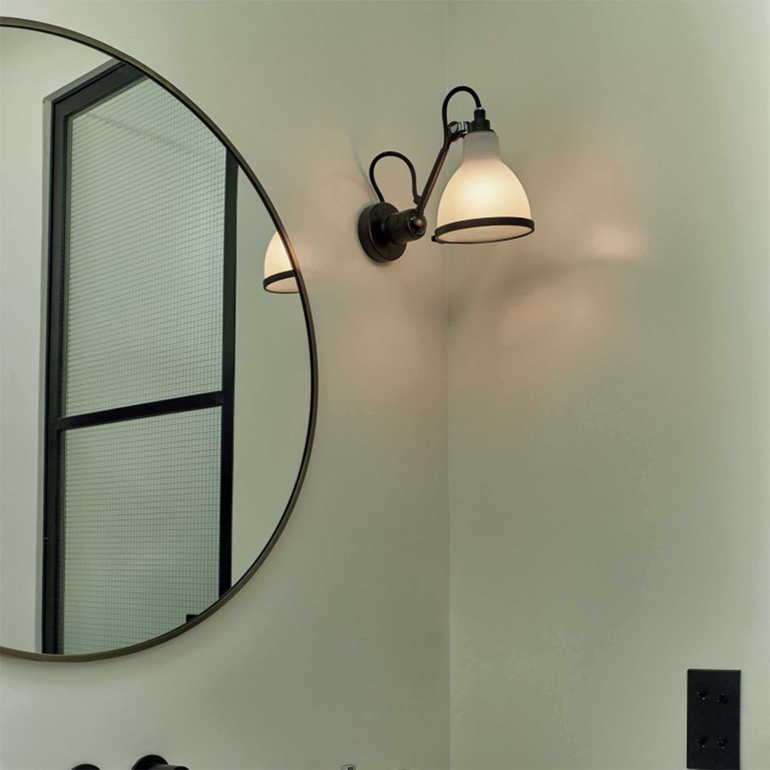 DCW éditions Lampe Gras N°304 E14 стенен монтаж за баня IP64