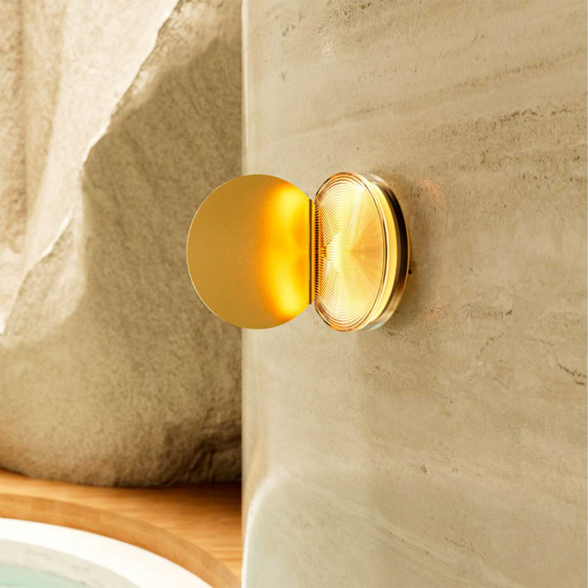 DCW éditions Poudrier LED стенна лампа