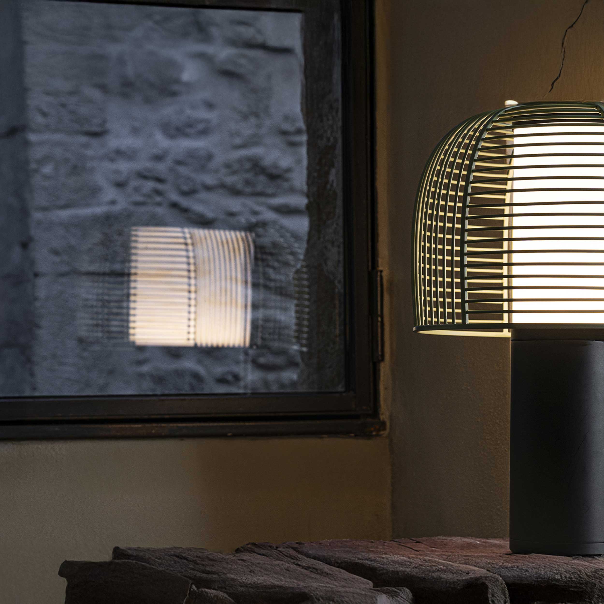 DCW éditions Yasuke LED настолна лампа