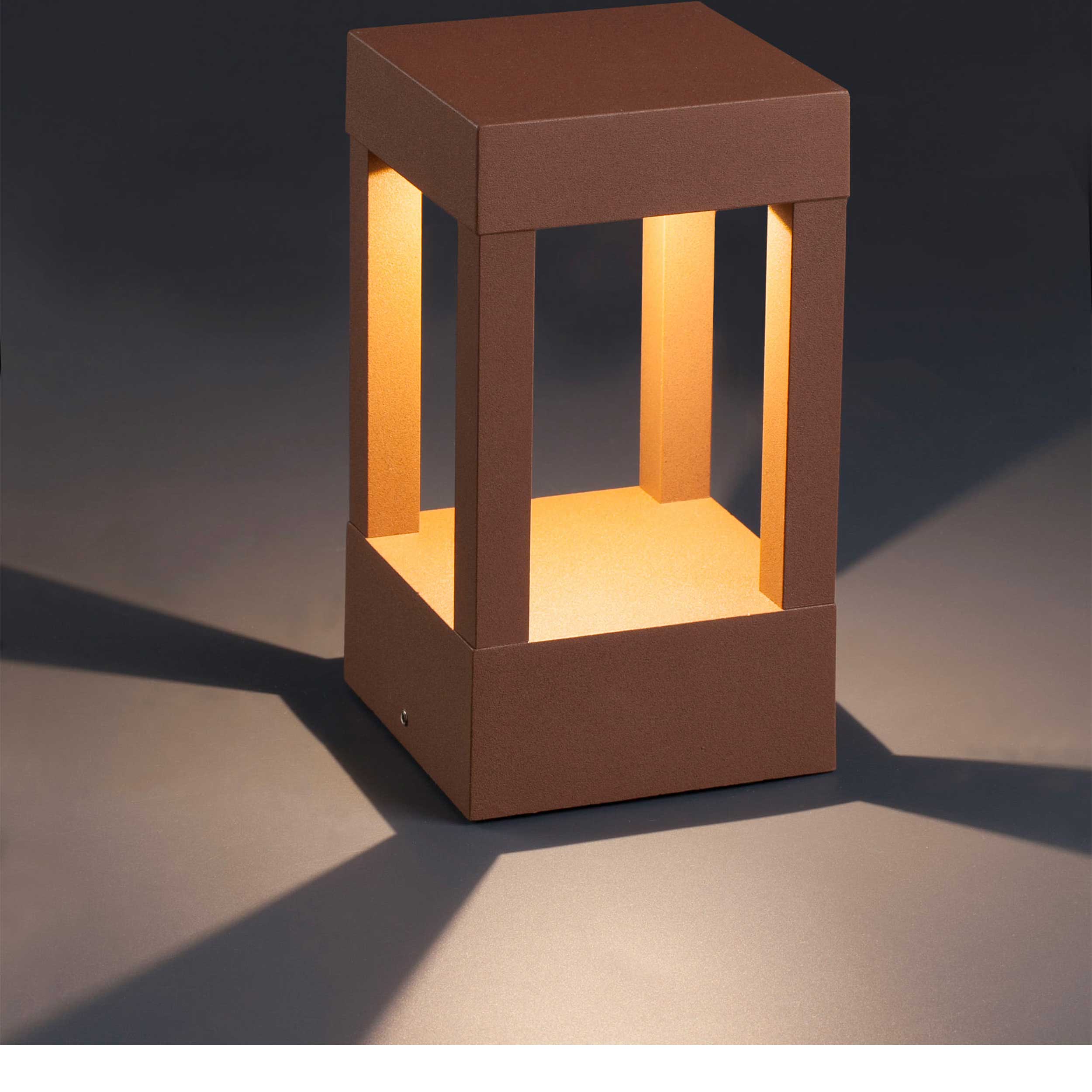 Faro Agra LED колонно външно осветително тяло IP55