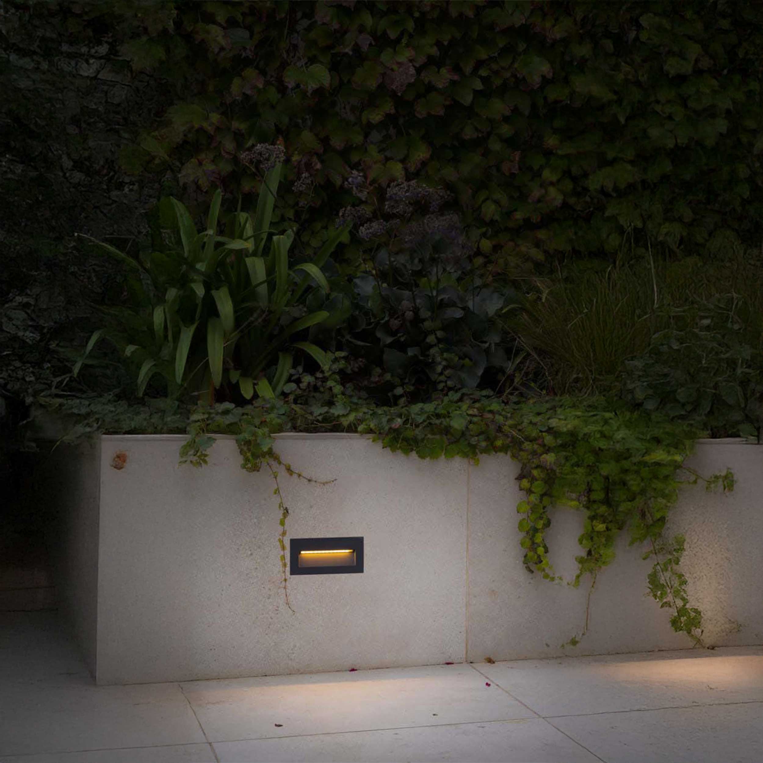 Faro Mani LED осветително тяло за вграждане на открито IP65