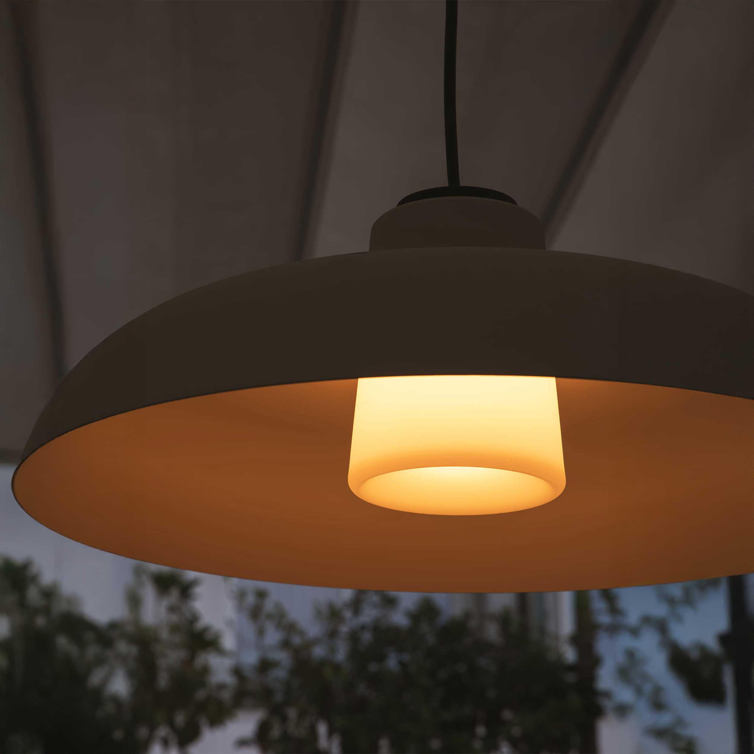 Faro Saga E27 висящо външно осветително тяло IP65