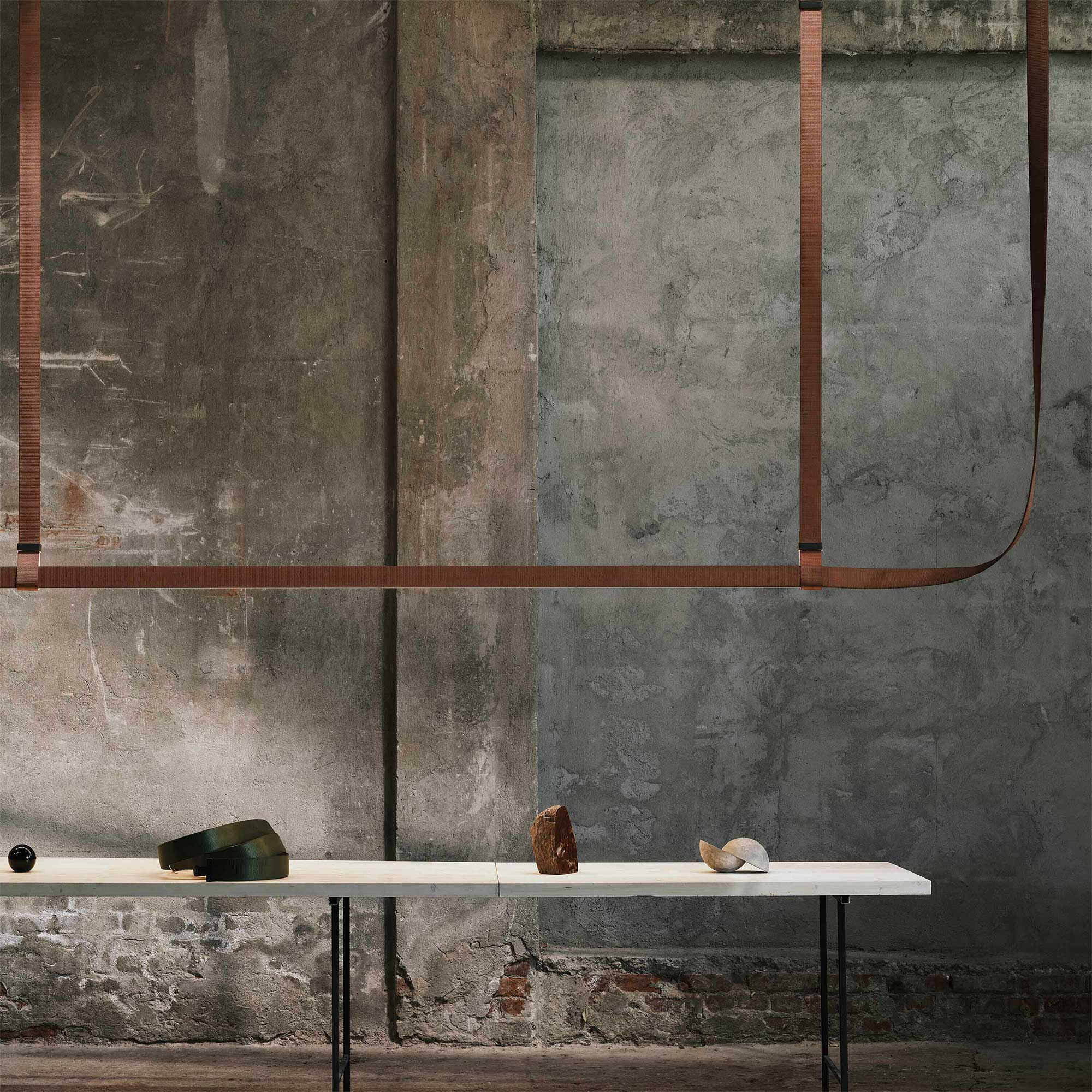 Flos Belt LED závěsné kožené svítidlo