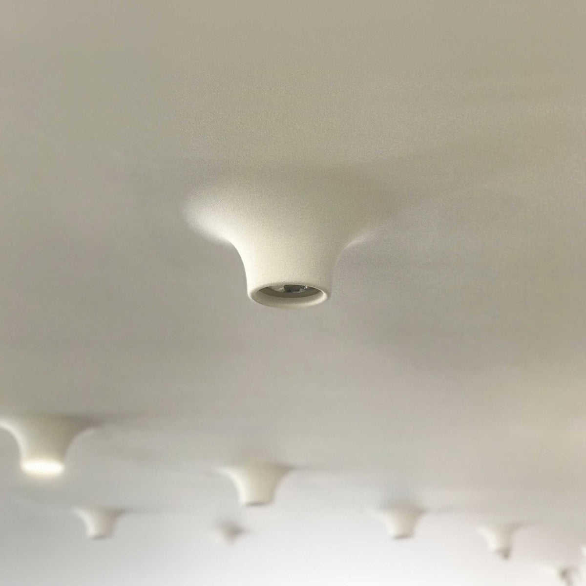 VK Light Downlight Trimless – гипсово вградено осветително тяло с GU10 цокъл и изпъкнал тубус