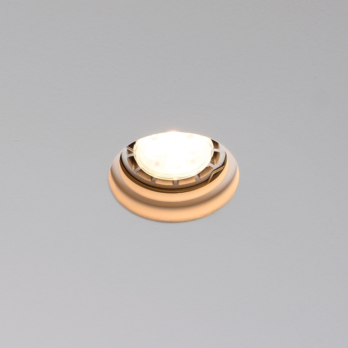 VK Light Downlight – гипсова вградена осветителна уредба GU10 с кръгла форма