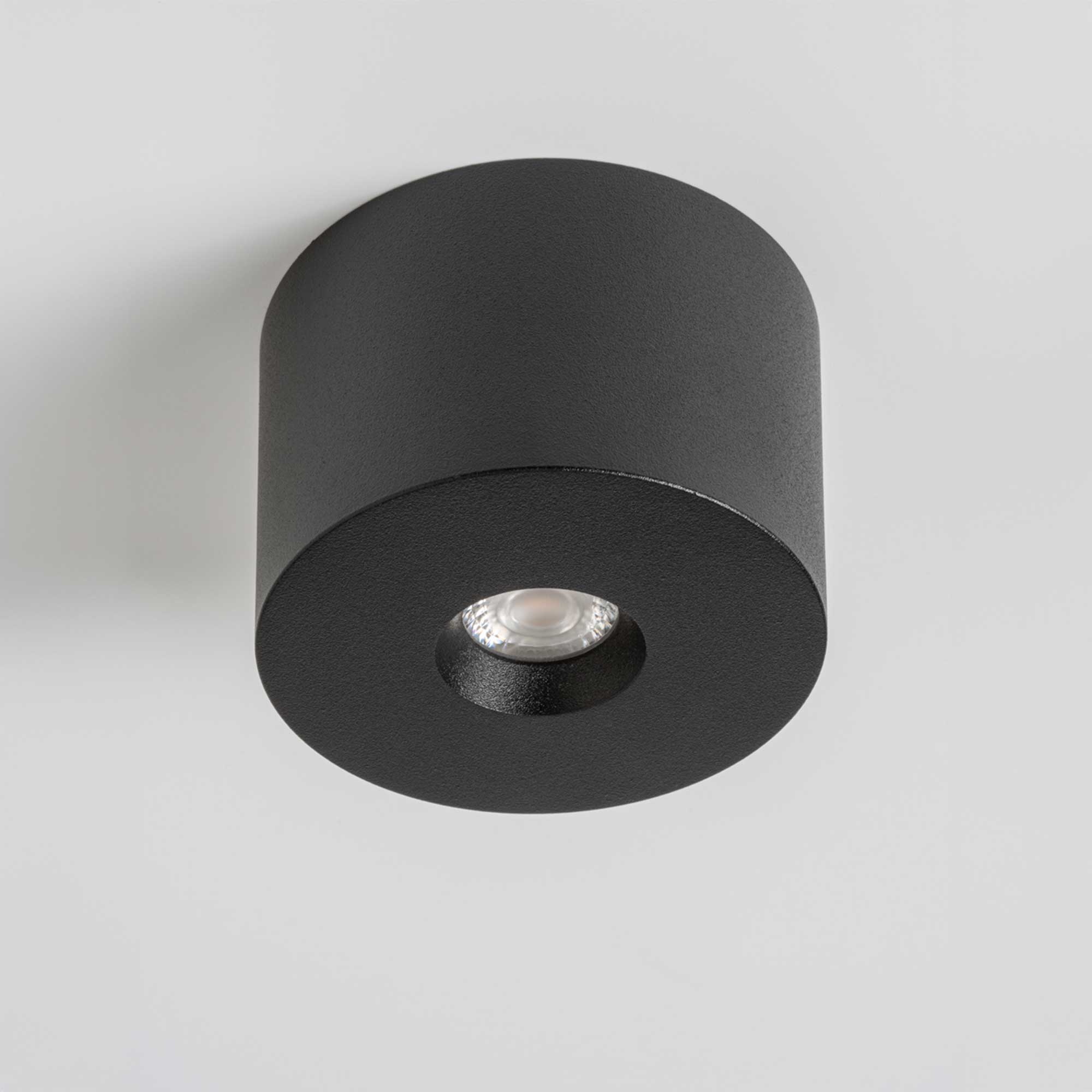 Pebble LED přisazené kovové svítidlo Ra>90 antiglare