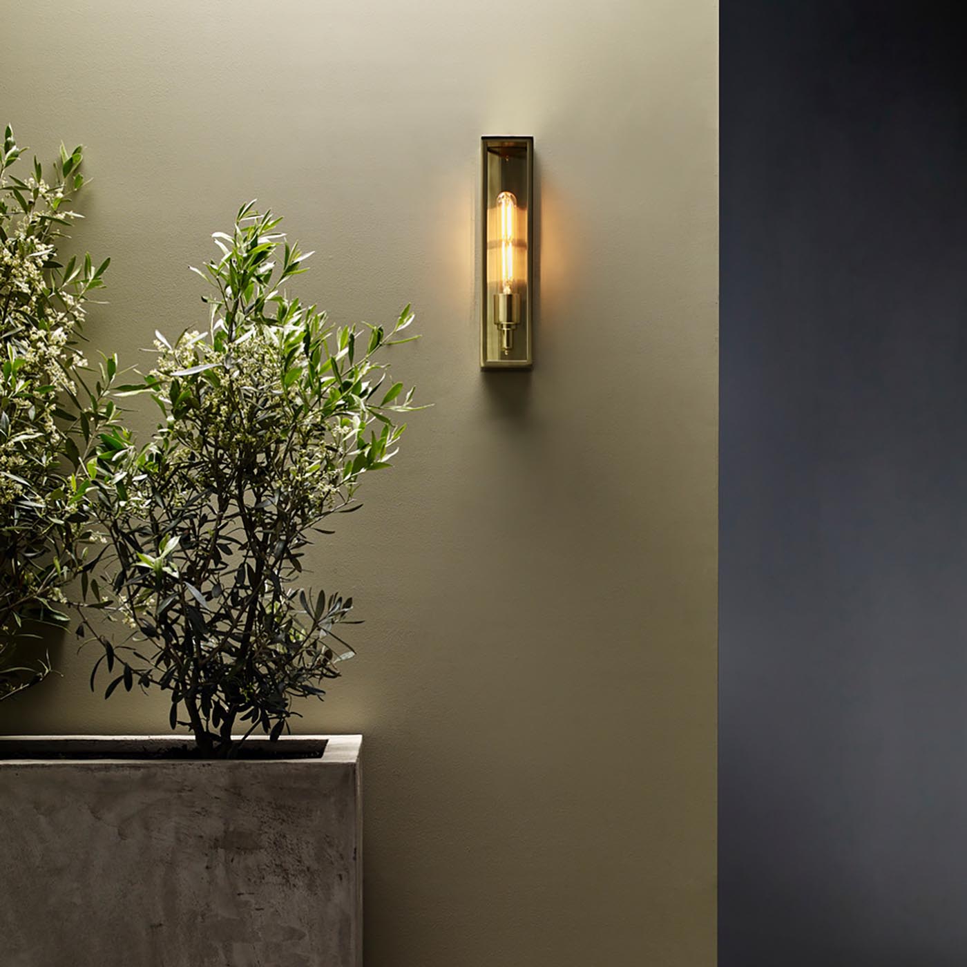 Astro Harvard E27 nástěnné svítidlo IP44