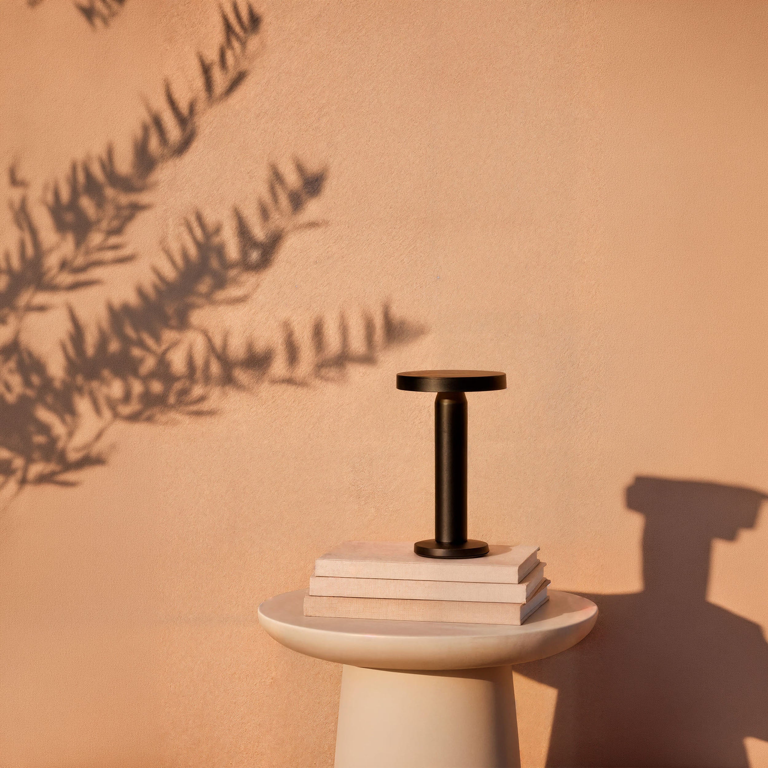 Преносима настолна лампа Faro Cairo LED