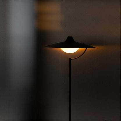 DCW éditions Biny LED подова лампа