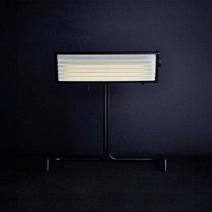 DCW éditions Biny LED настолна лампа