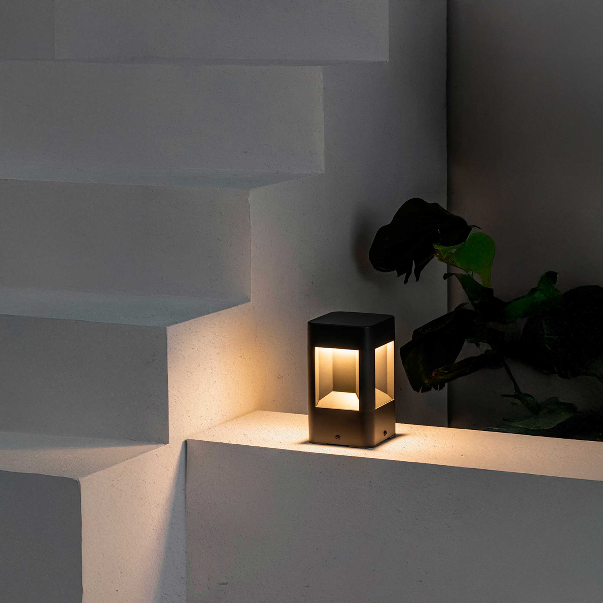 Faro Naya LED колонен външен осветител IP54