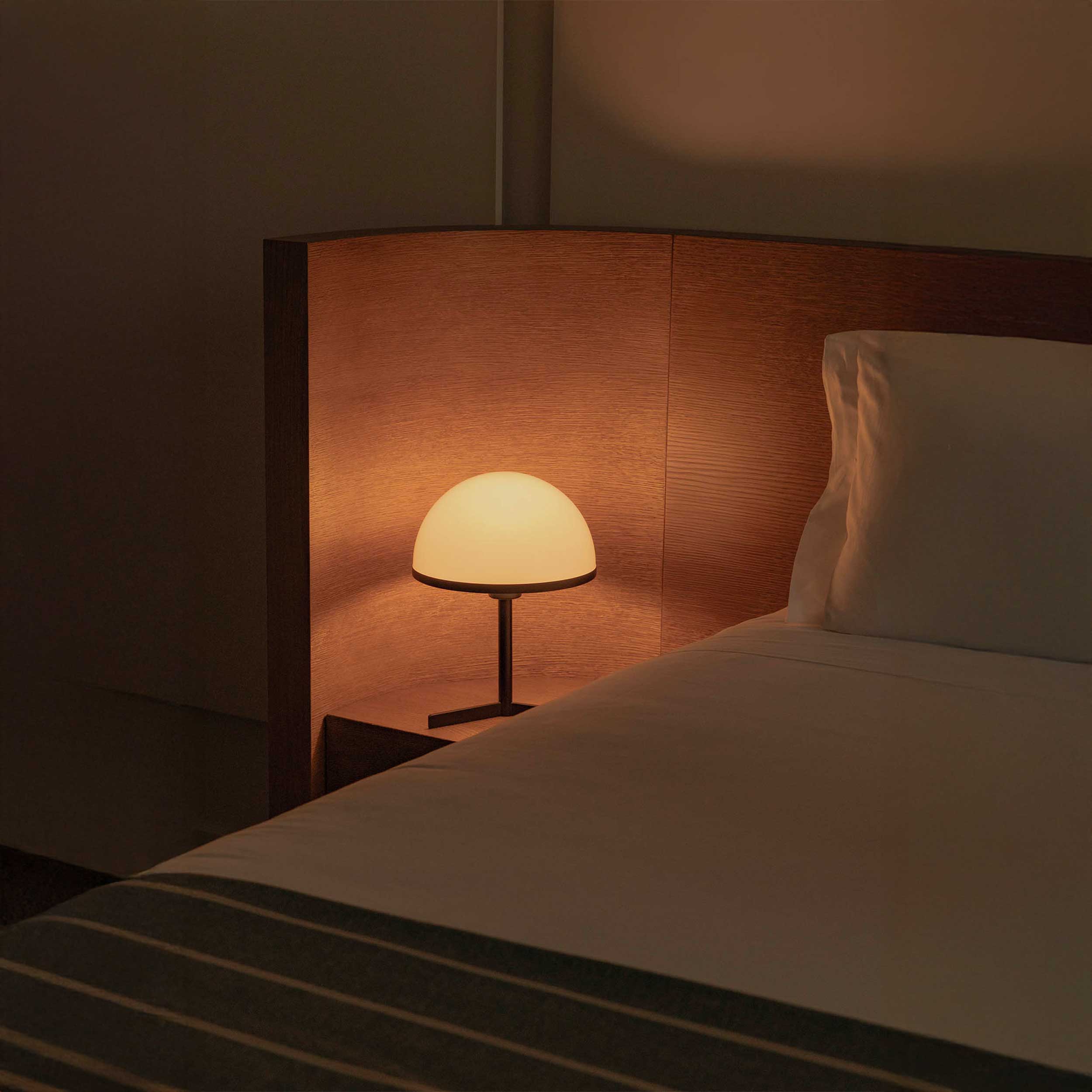 Faro Berni E27 table light