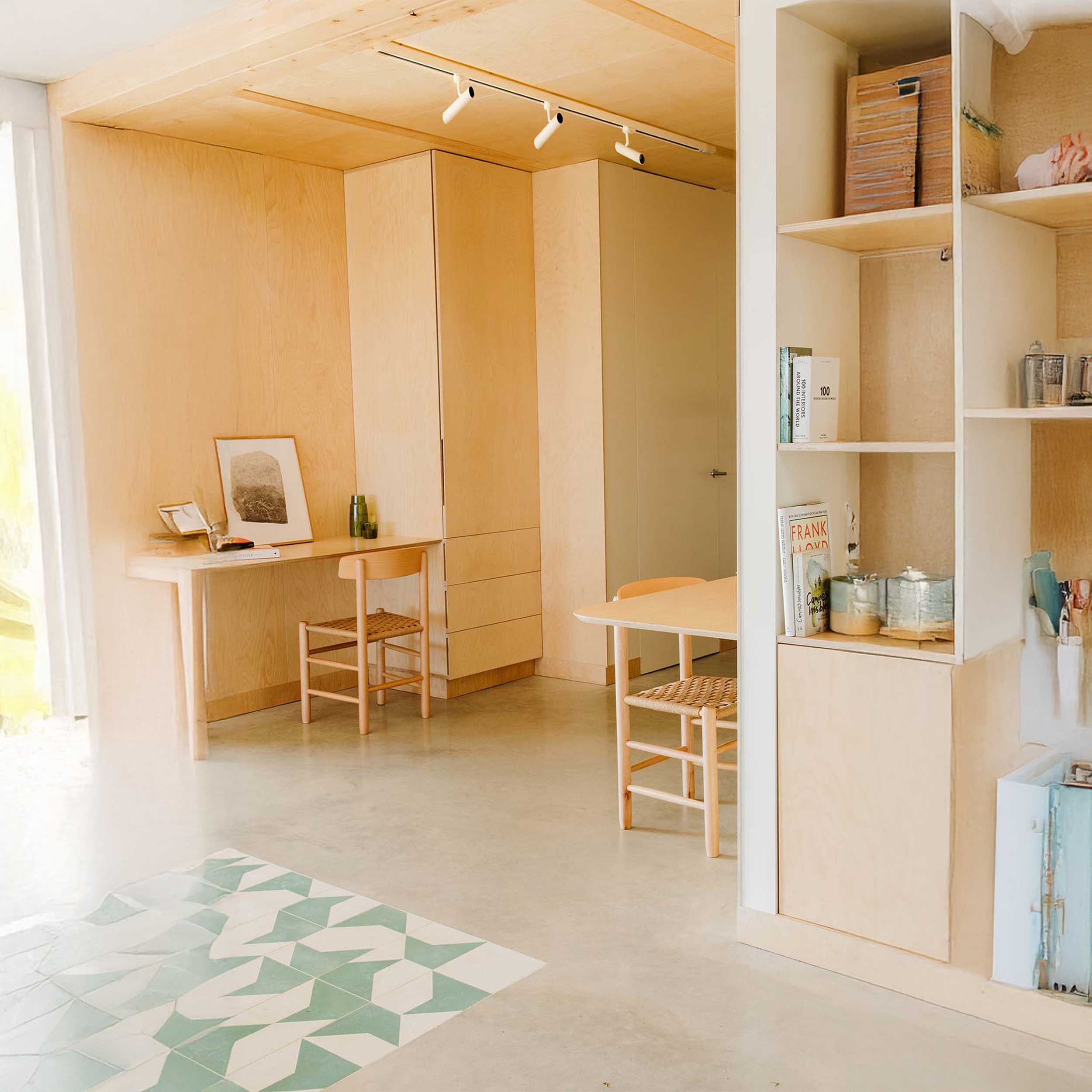 Светодиодна лампа за таван Faro Leo за релса 3F