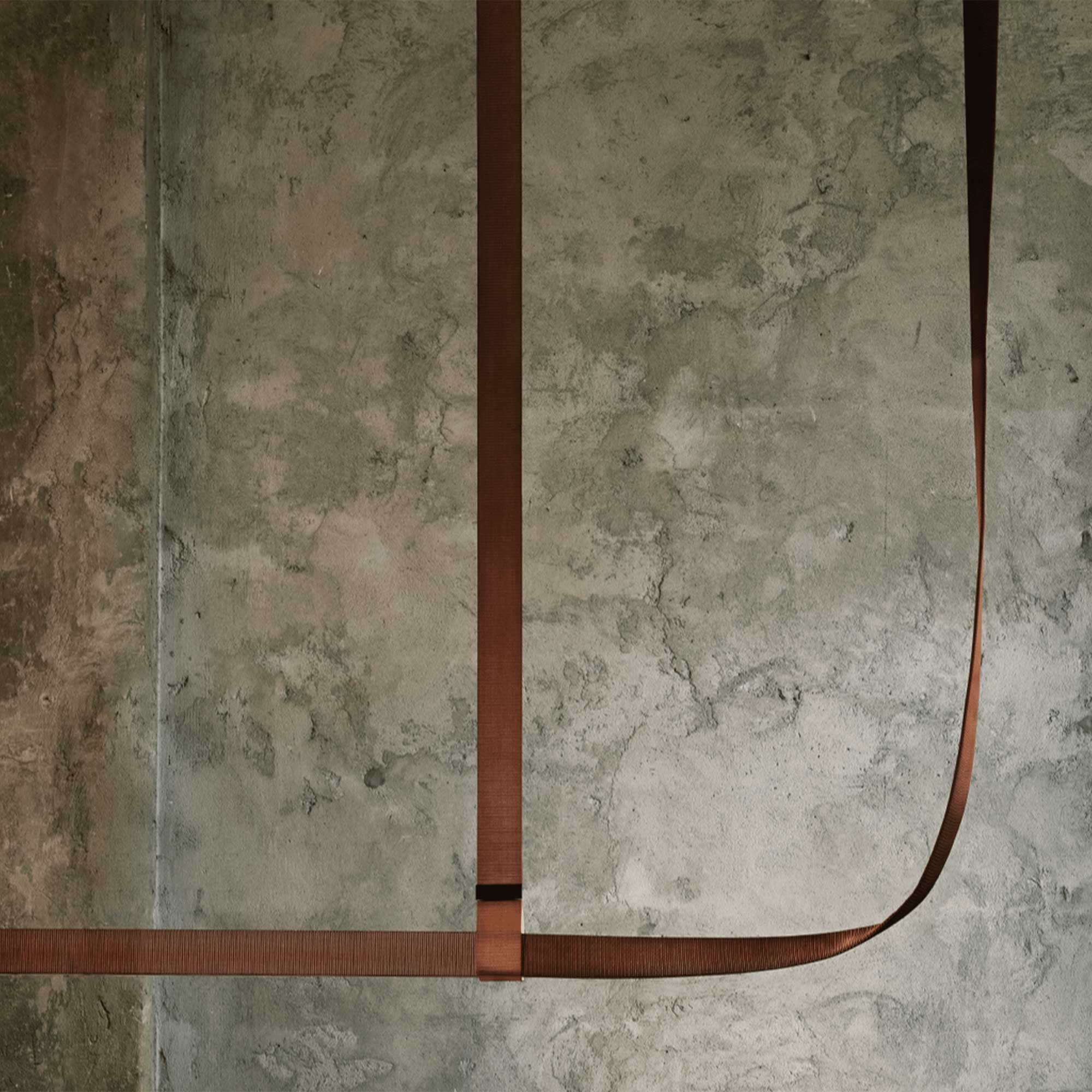 Flos Belt LED závěsné kožené svítidlo