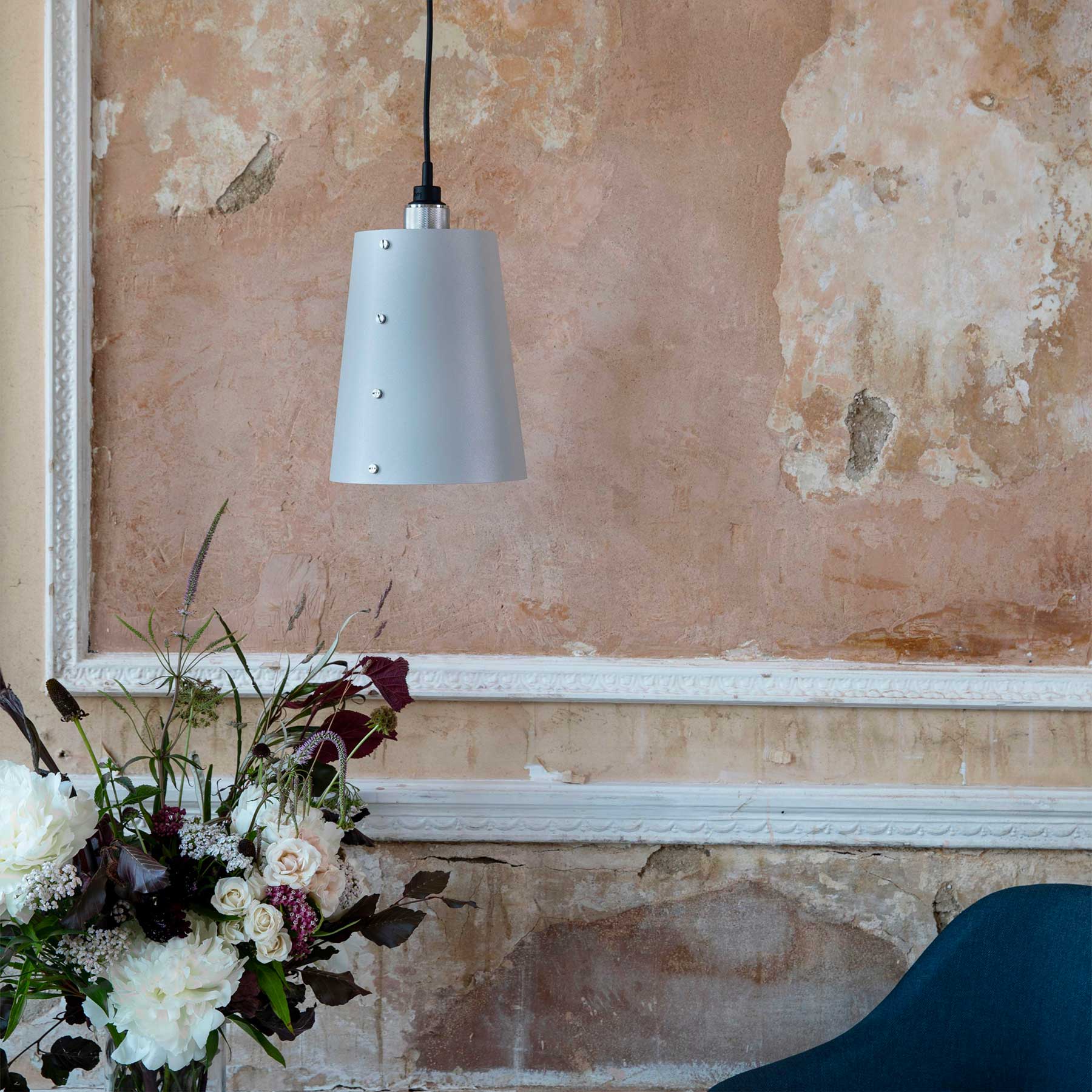 Buster & Punch HOOKED 1.0 Stone E27 závěsné svítidlo