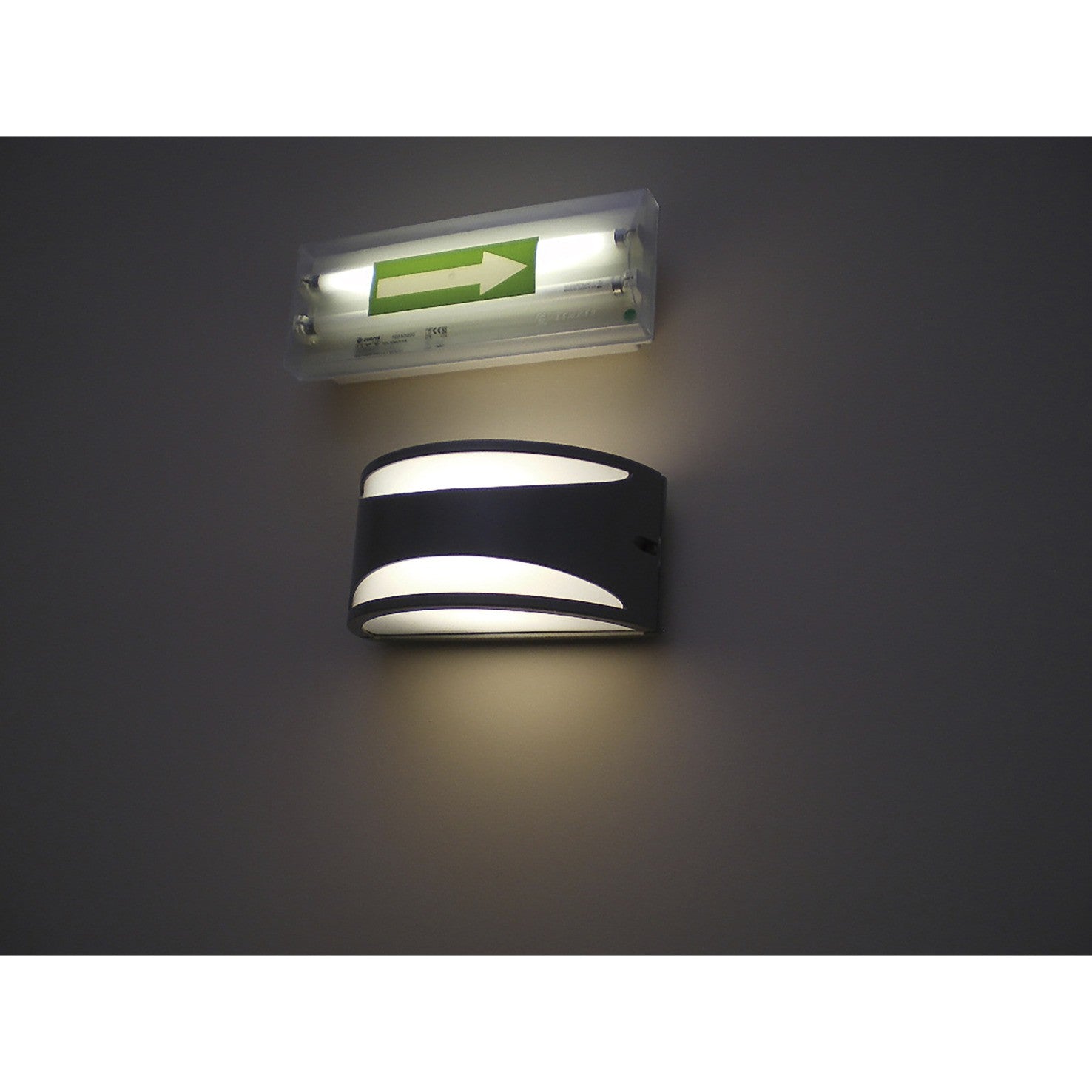 Dopo Ciclon up/down E27 přisazené svítidlo front